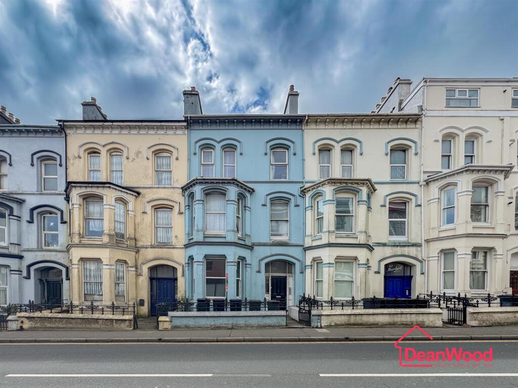 Main image of property: Flat 3, 35, Peel Road Douglas