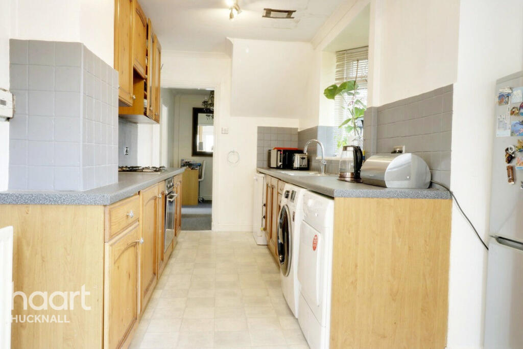 House in Gedling, Bestwood Village - More