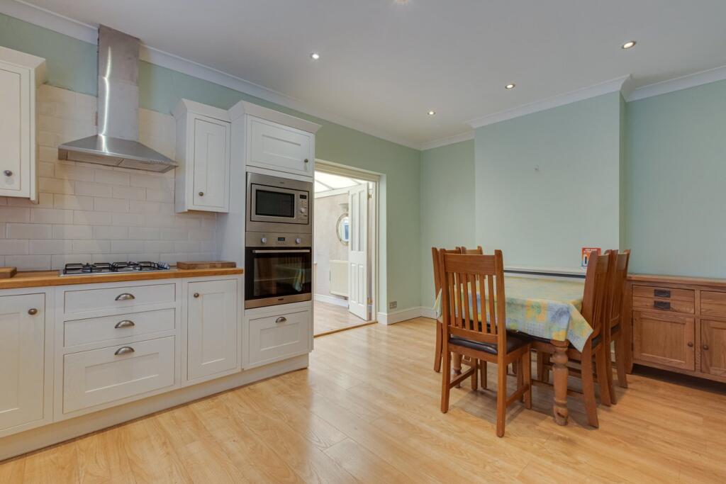 Fen Grove, Sidcup, DA15 photo 4