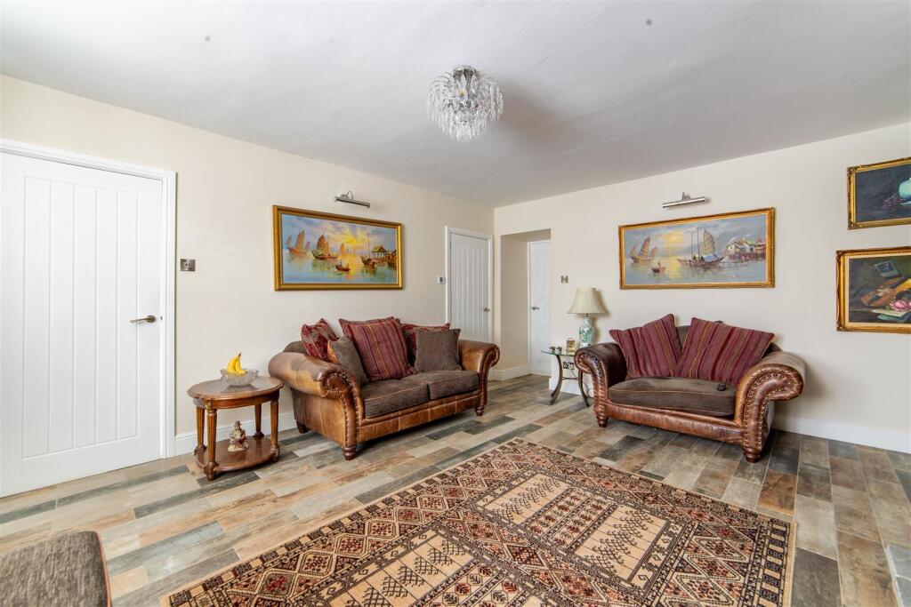 House in Newcastle upon Tyne - View 5