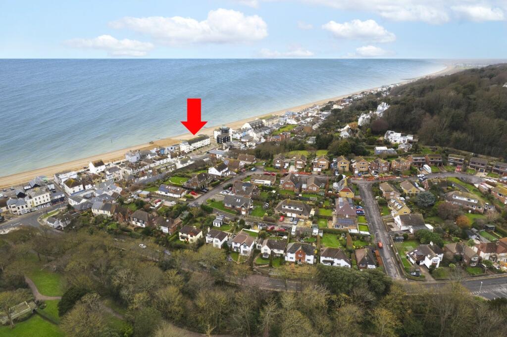 Apartment in Folkestone, Golden Valley, Sandgate - View 3