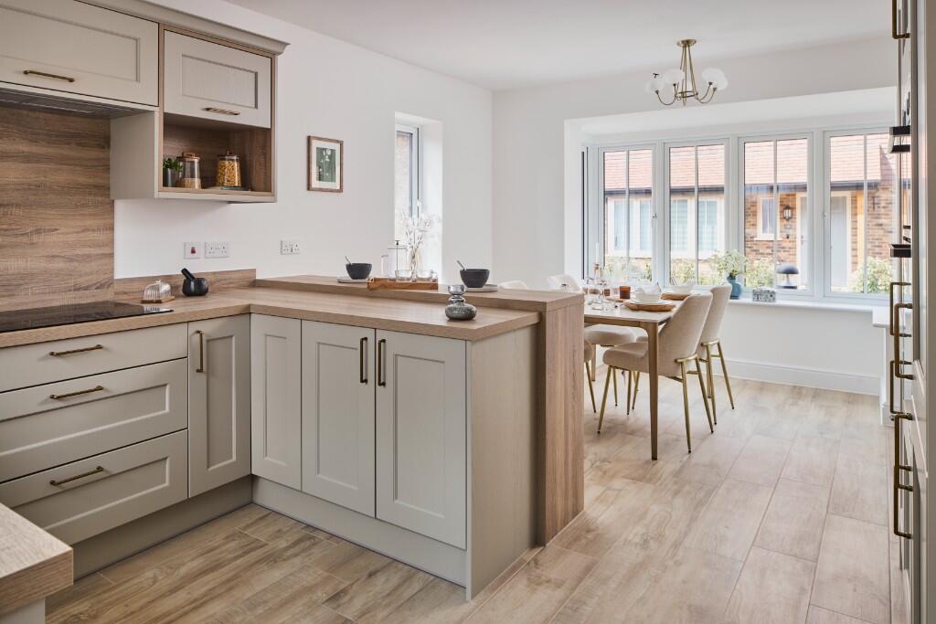 House in Rochester, Cliffe and Cliffe Woods - View 2