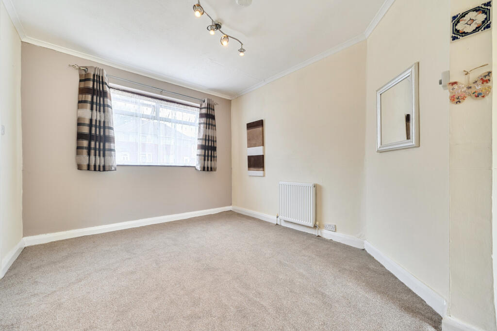 House in Strood, Salters Cross - View 4