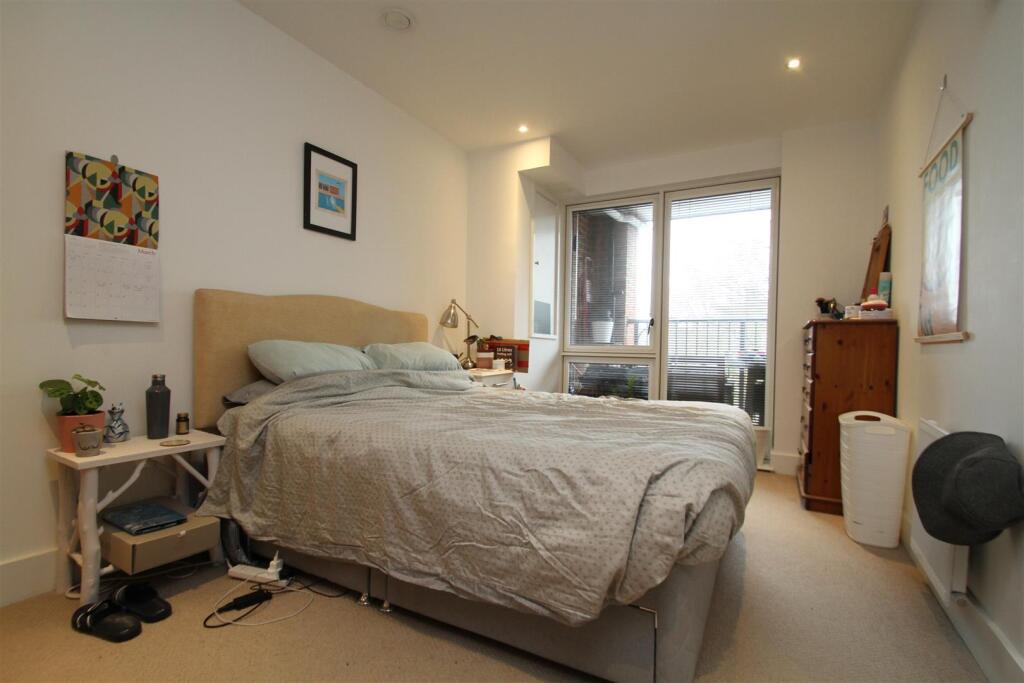 Apartment in London, Bow East, Bow - View 4