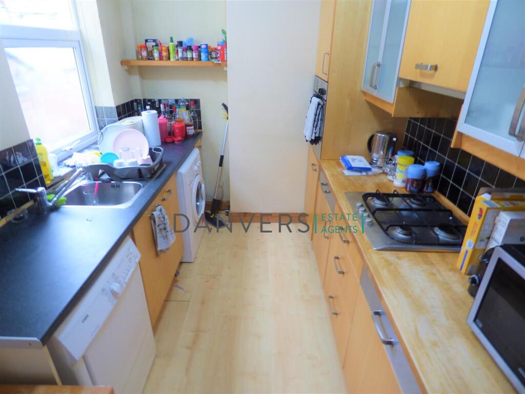 House in Leicester - View 2