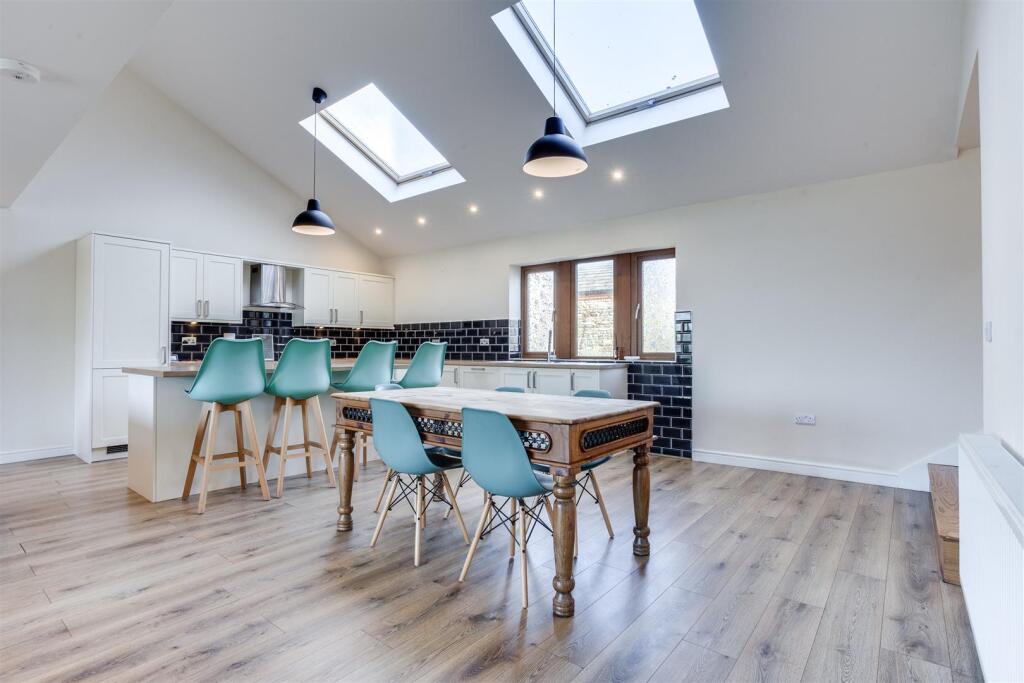 Additional image 17 of Cliff Hollins Lane, Oakenshaw, Bradford