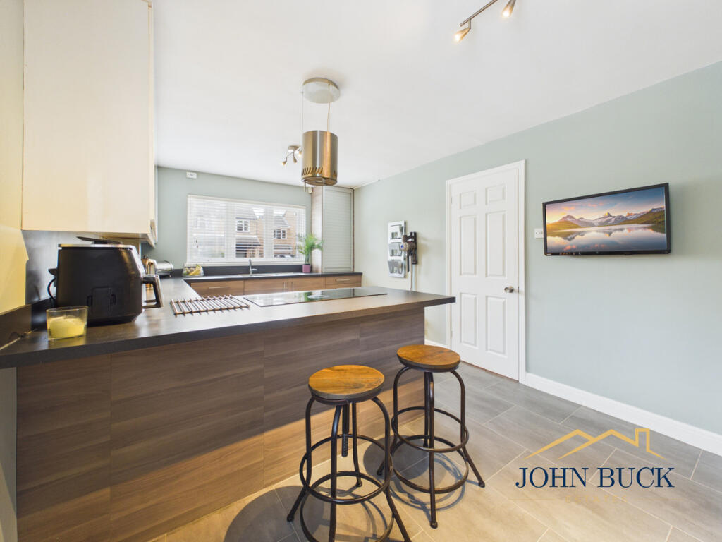 House in Washington - View 5
