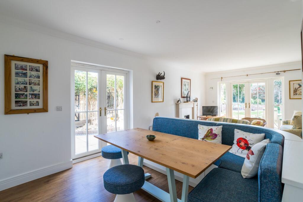 House in Shepperton, Surrey - More