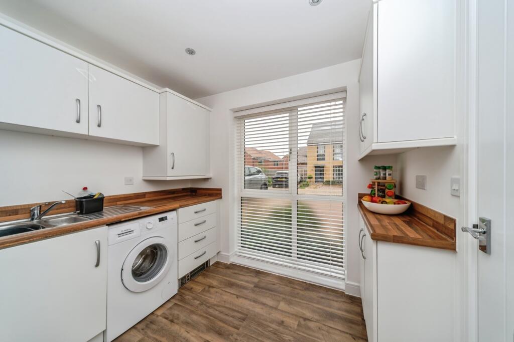 Clews Grove, Wootton, Bedford photo 4
