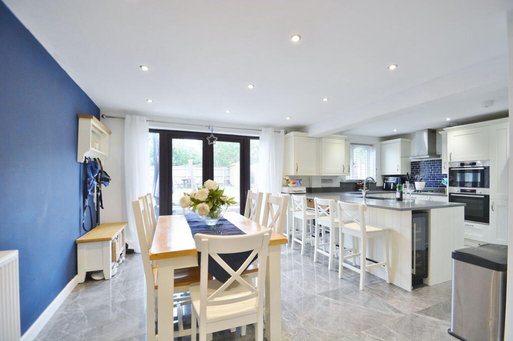 Onslow Drive, Thame photo 3