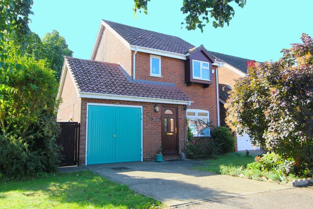 3-bed detached on Coopers Close, Sandy, £399,950