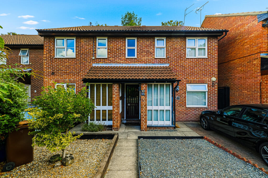 Main image of property: Bankfoot, Grays, RM17