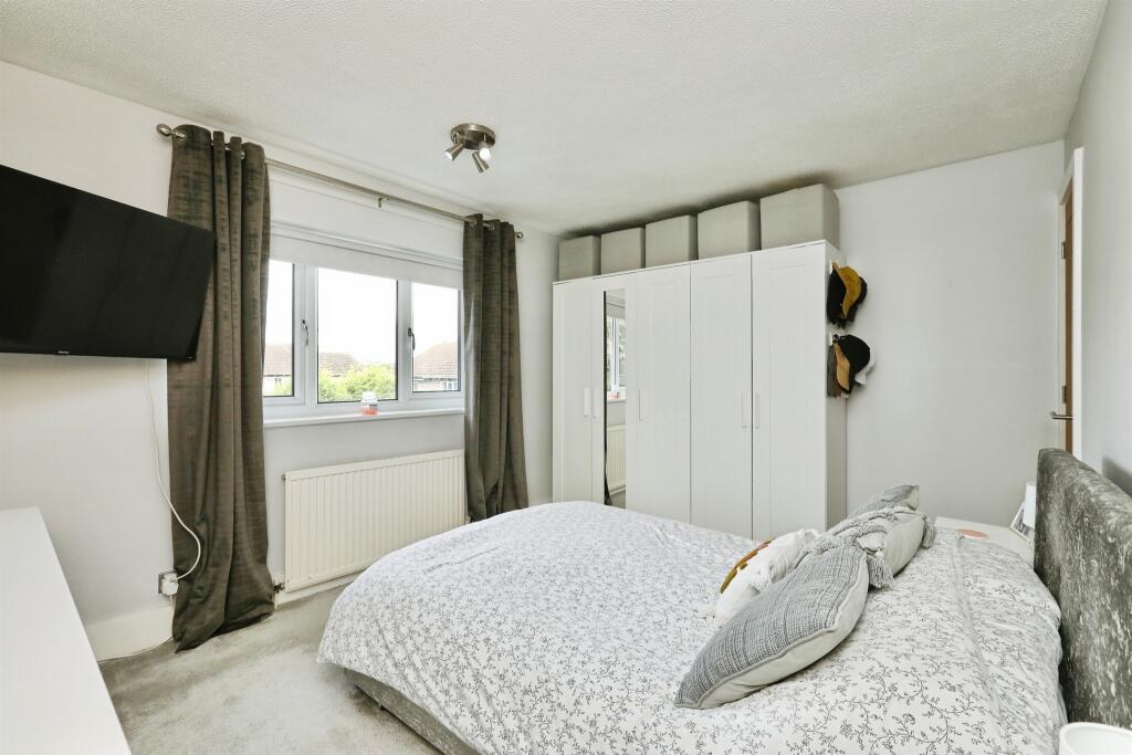 House in Sheffield, South Yorkshire - More