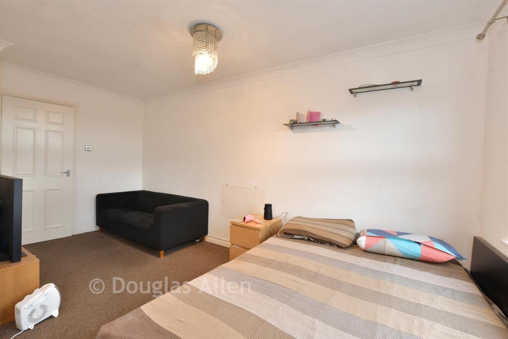 Tallow Gate, South Woodham Ferrers, Chelmsford, Essex - View 4