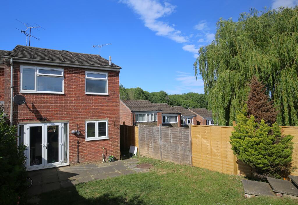 Main image of property: Knaves Hill, Linslade, Leighton Buzzard, Bedfordshire