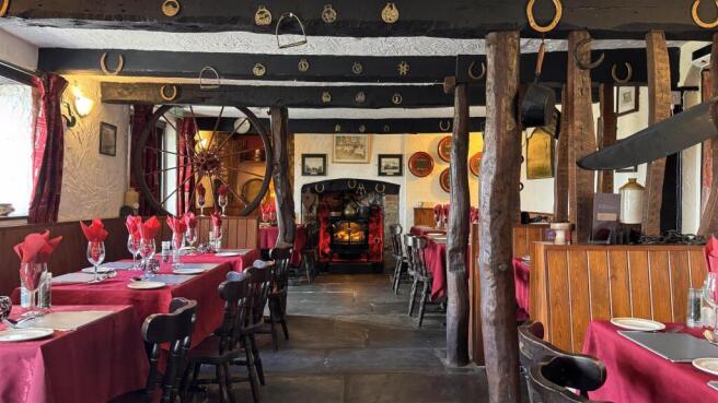 Restaurant 1.jpg