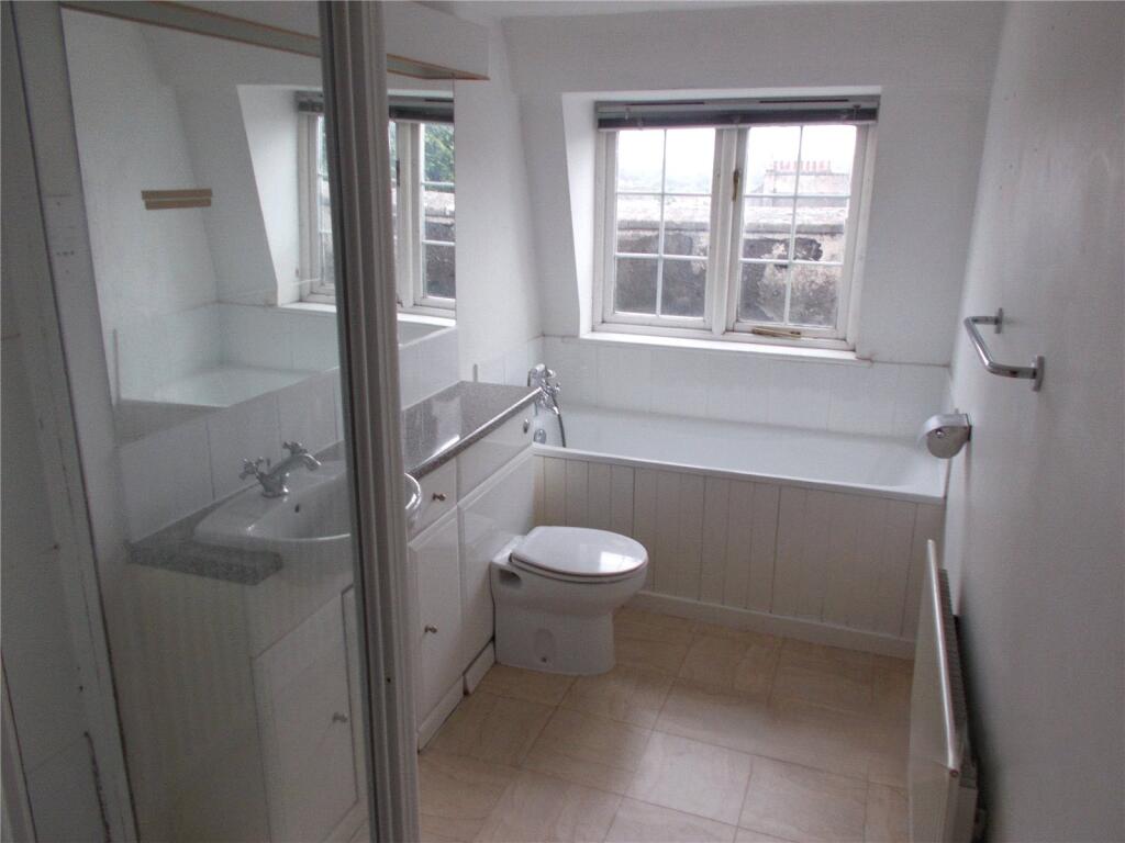 4 bedroom apartment for rent
