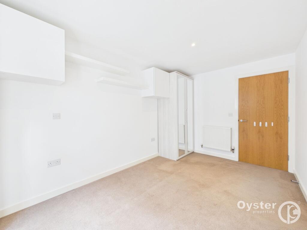 Apartment in Harrow - View 4