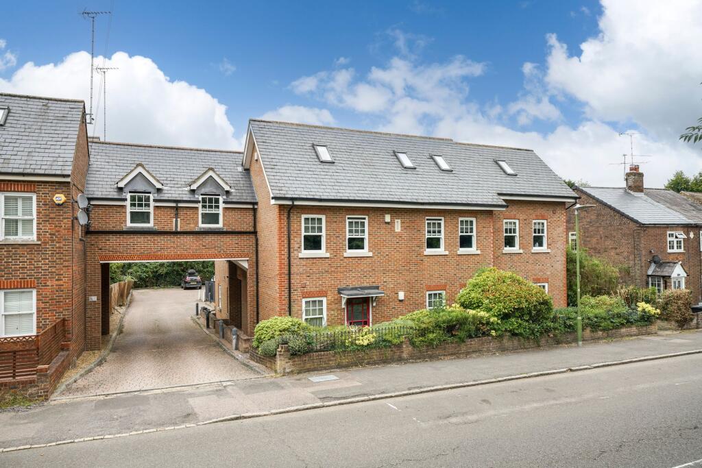 Main image of property: London Road, Markyate, AL3