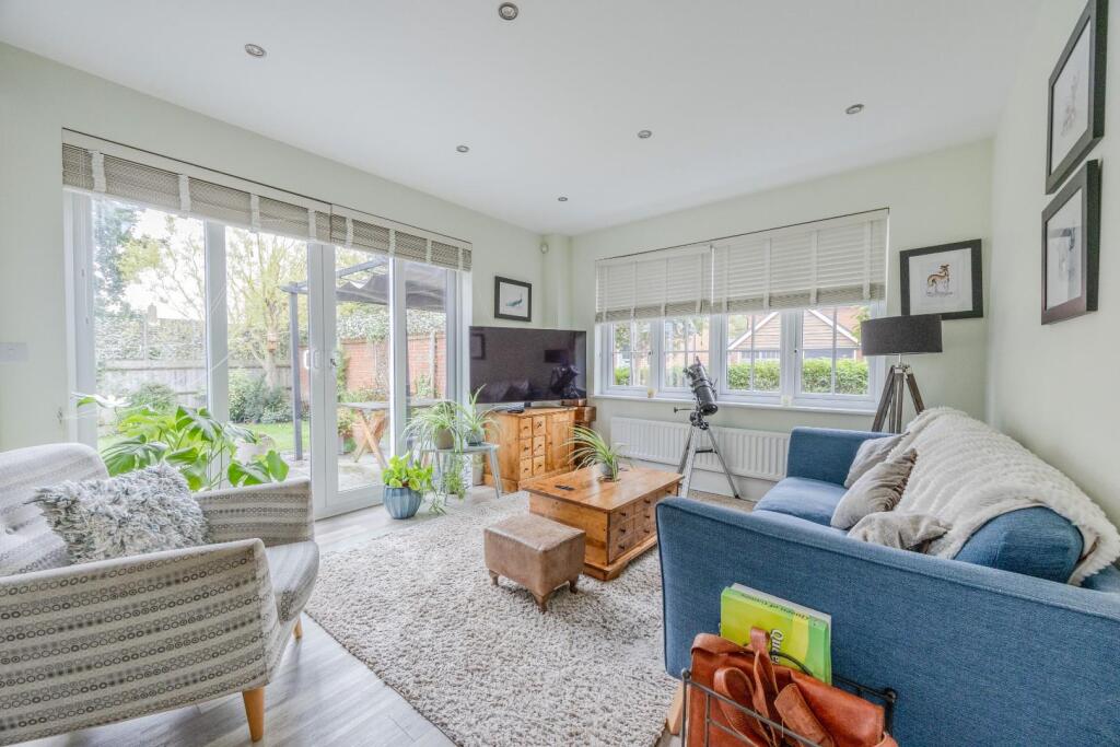 House in Southend-on-Sea - View 5