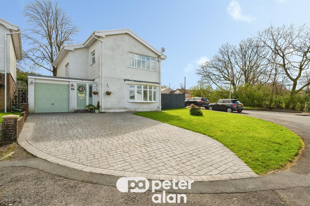 Main image of property: The Hollins, Neath