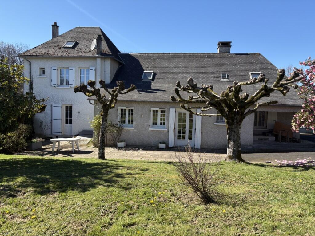 Main image of property: 19230 arnac-pompadour