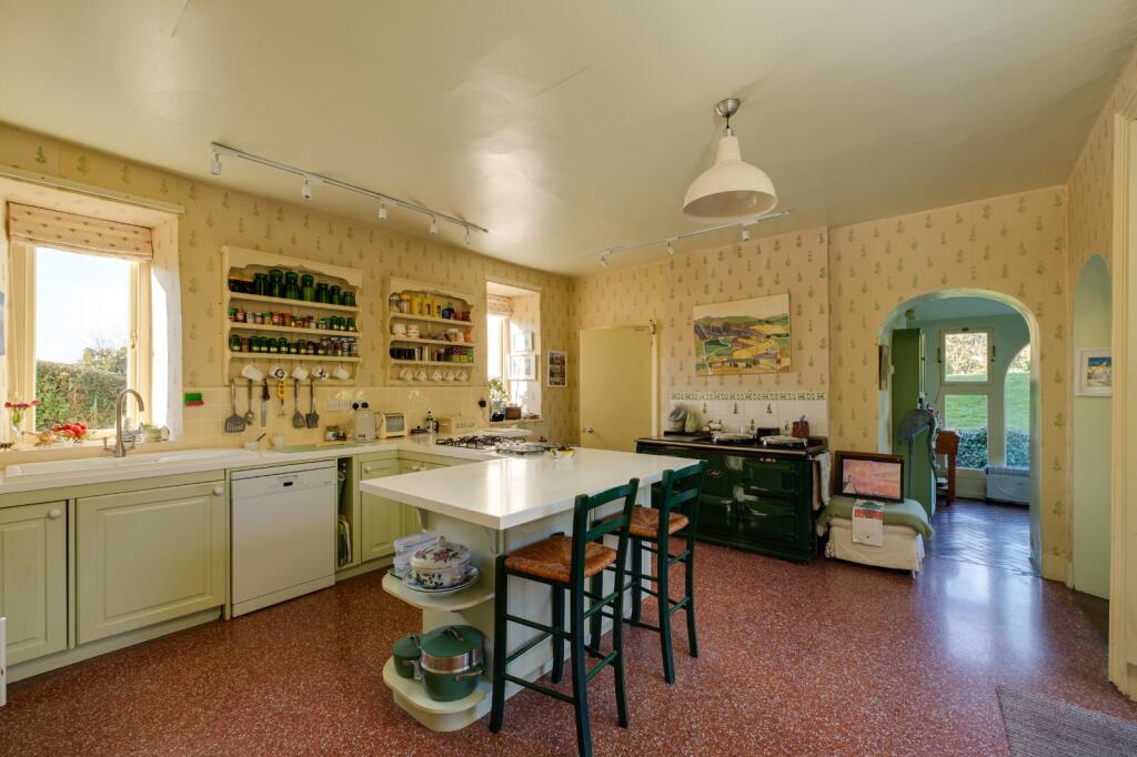 House in Somerset - View 4