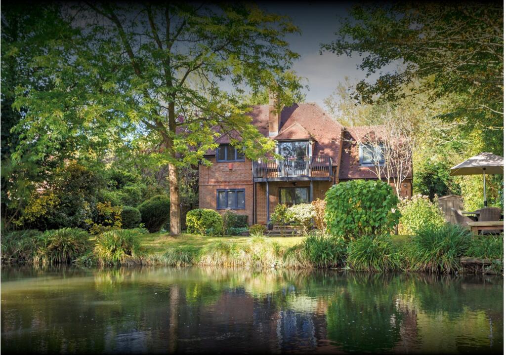 Main image of property: Station Road, Woolhampton, Reading, Berkshire, RG7