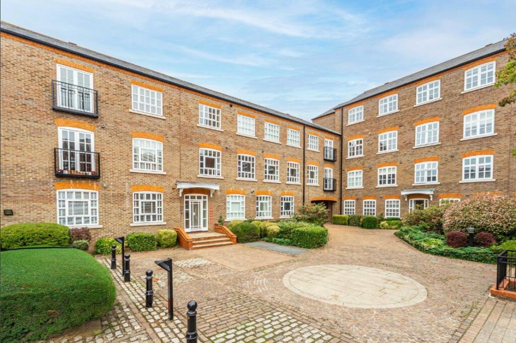 Main image of property: Milliners Court, Lattimore Road, St. Albans, Hertfordshire, AL1