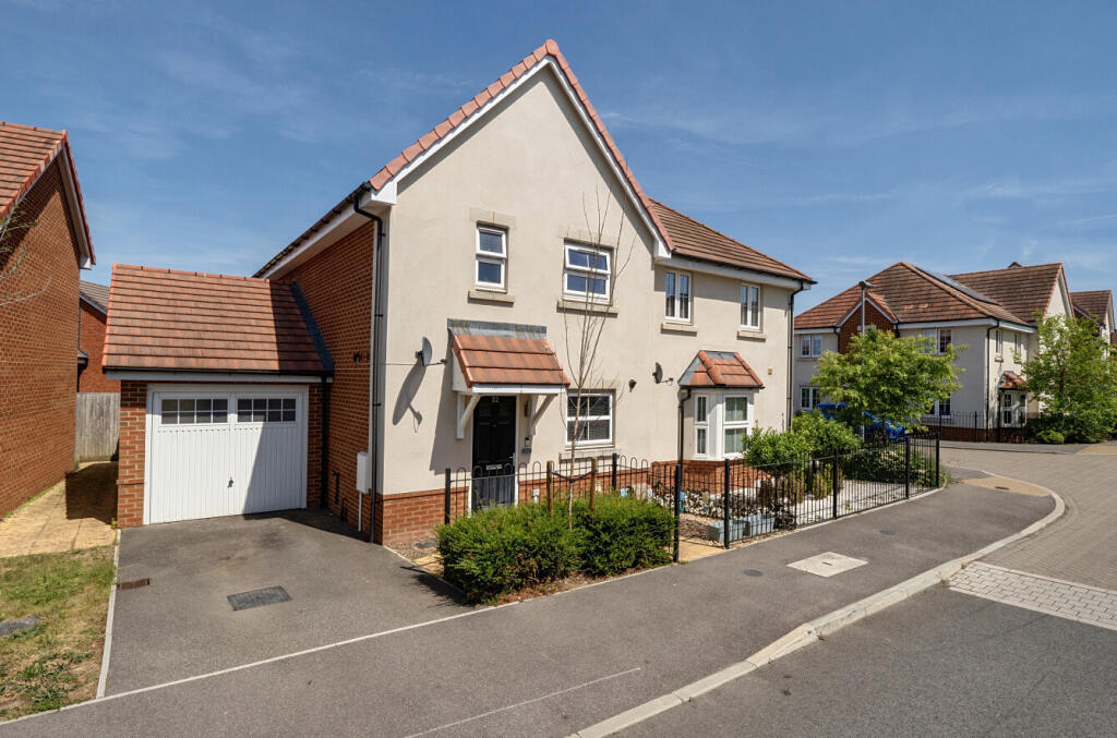Main image of property: Chapman Drive, Binfield, Bracknell, Berkshire, RG42