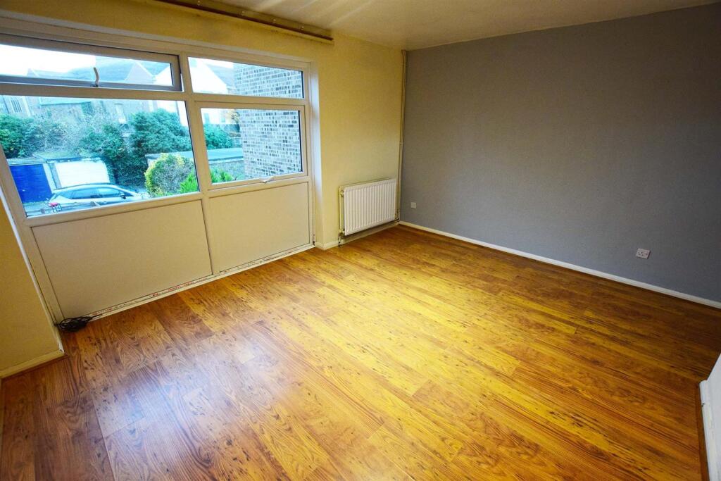 Maplins Close, Rainham, Gillingham photo 4