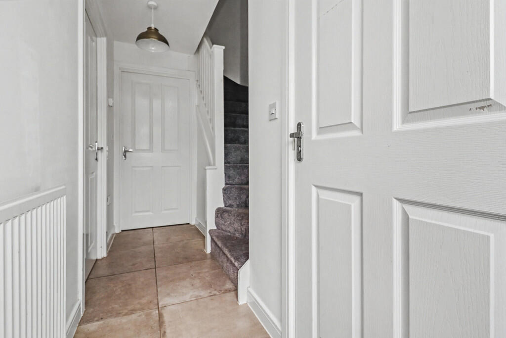 77, Academy Drive photo 3