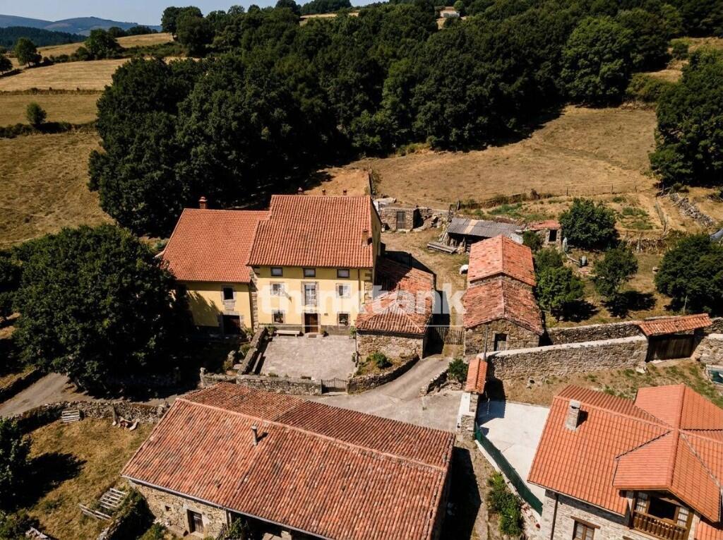Main image of property: Campoo De Yuso, Cantabria