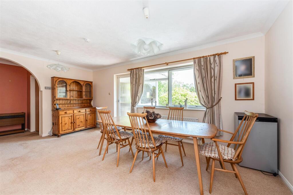 Jubilee Lane, Farnham - View 5