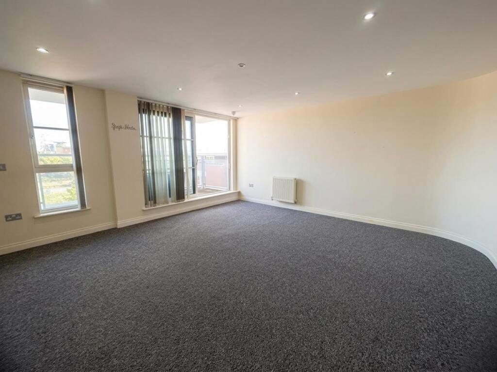 Apartment in Leicester - View 3