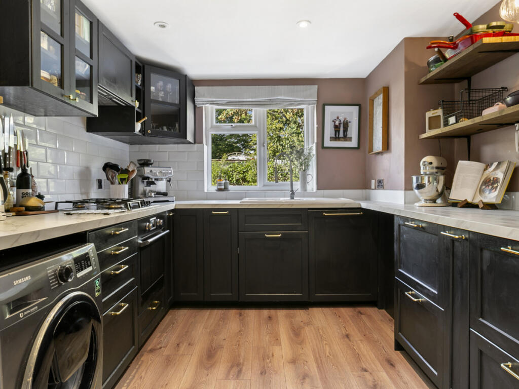 House in London - View 5