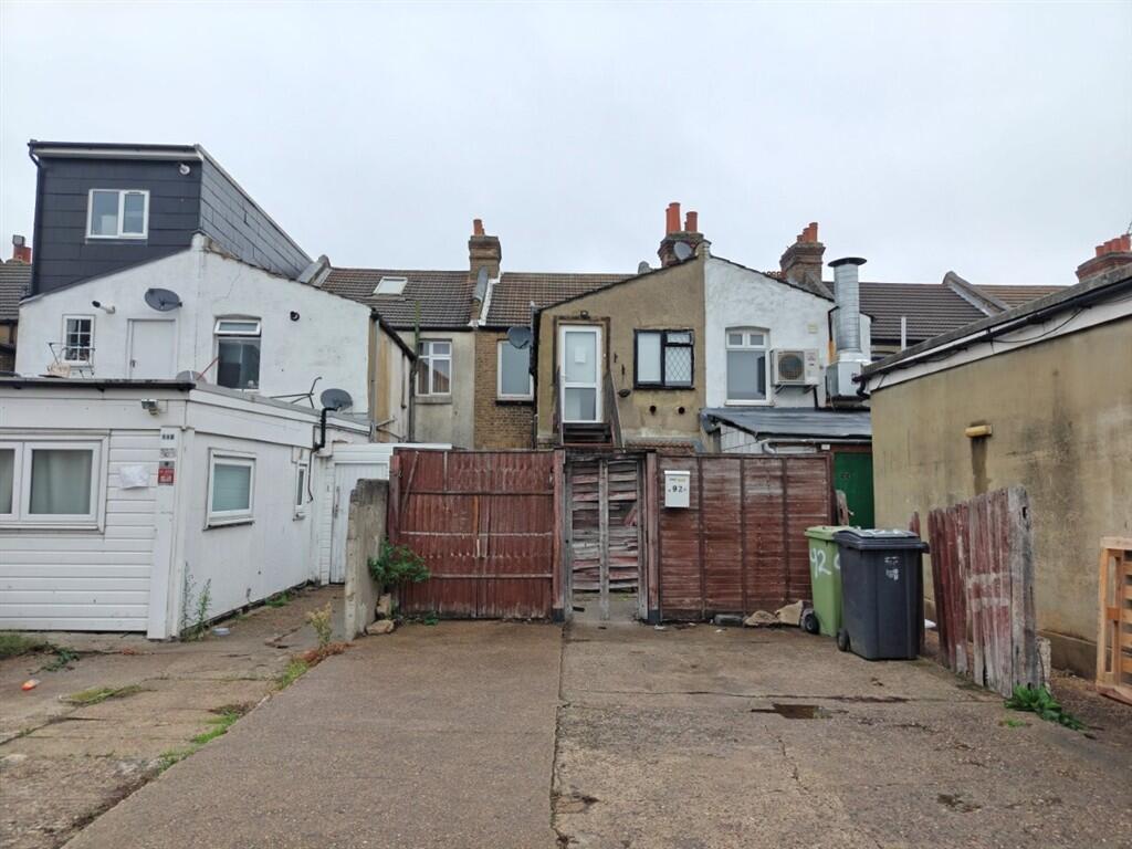 Burlington Road, NEW MALDEN photo 5