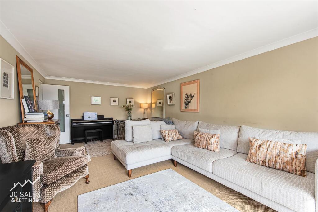 Apartment in Sheffield - View 5