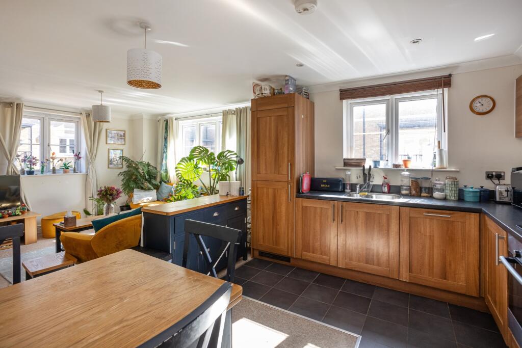 Main image of property: Mary Price Close, Headington, Oxford, Oxfordshire, OX3