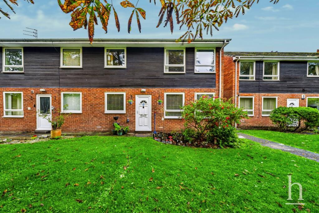 2-bed flat on Charlesville Court, Charlesville, CH43, £140,000