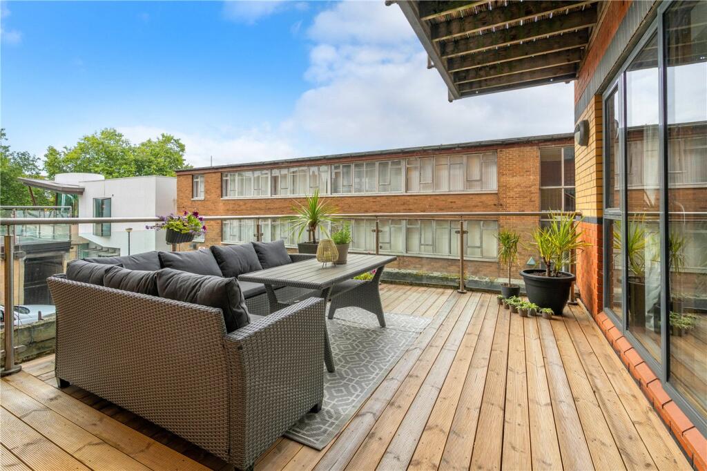 Apartment in Lincoln - More