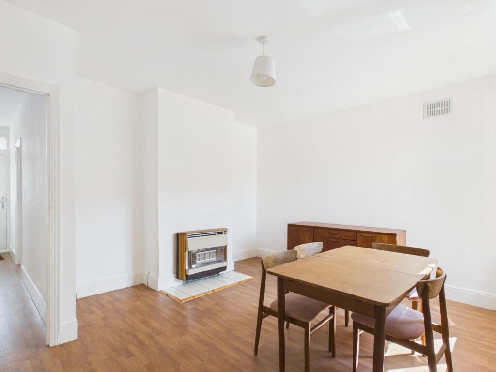 House in Runnymede, Egham Hythe - View 5