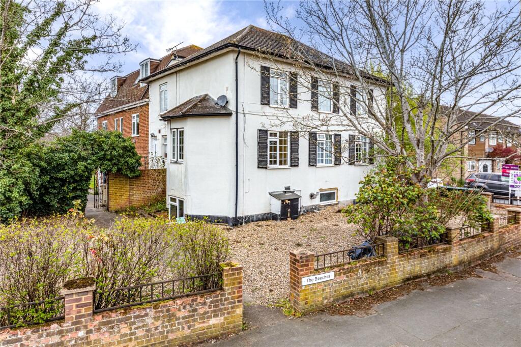 Main image of property: High Road, Byfleet, West Byfleet, Surrey, KT14