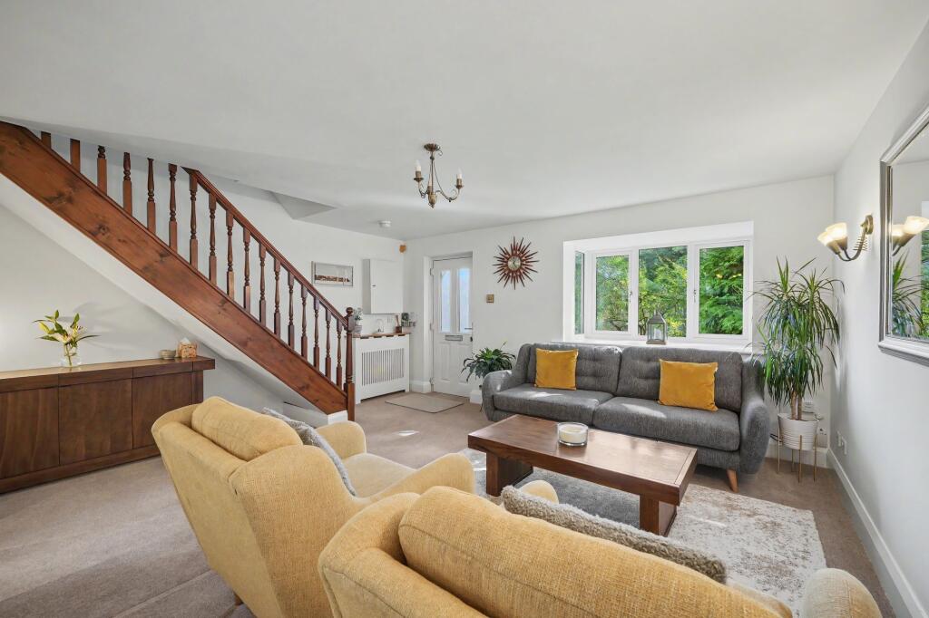 House in Kirklees, West Yorkshire - More
