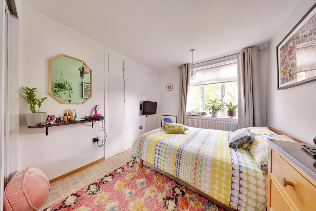 Apartment in Orpington, Scadbury, St Paul's Cray - View 5