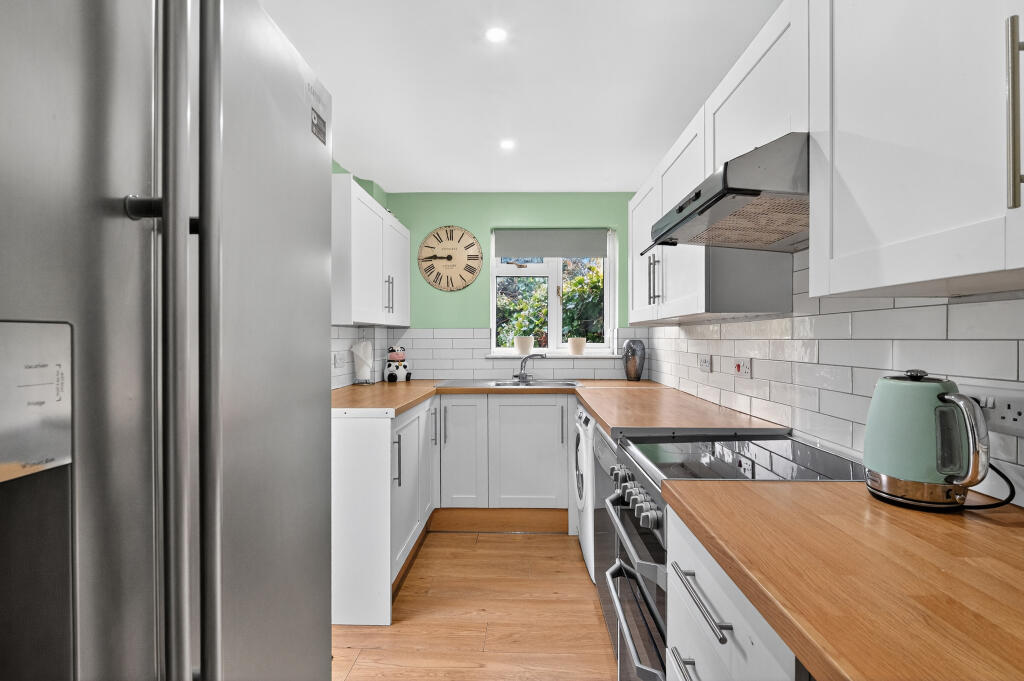 Main image of property: Deirdre Avenue, Wickford, SS12