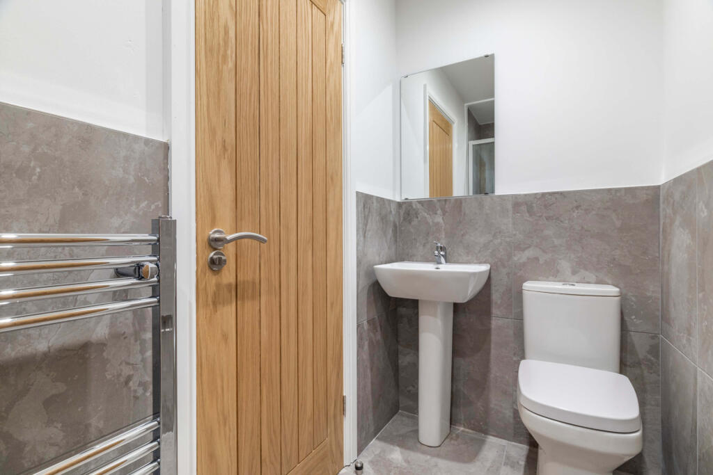 House in Leeds - View 4