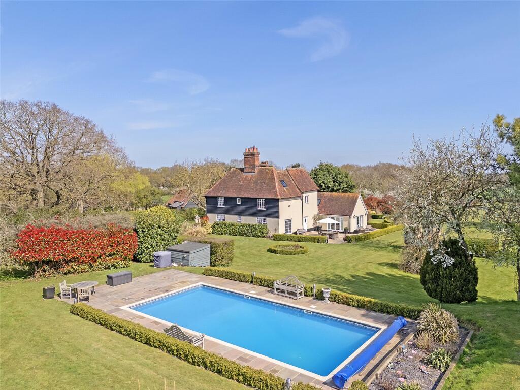 House in Uttlesford, Wellstye Green, Barnston - View 3