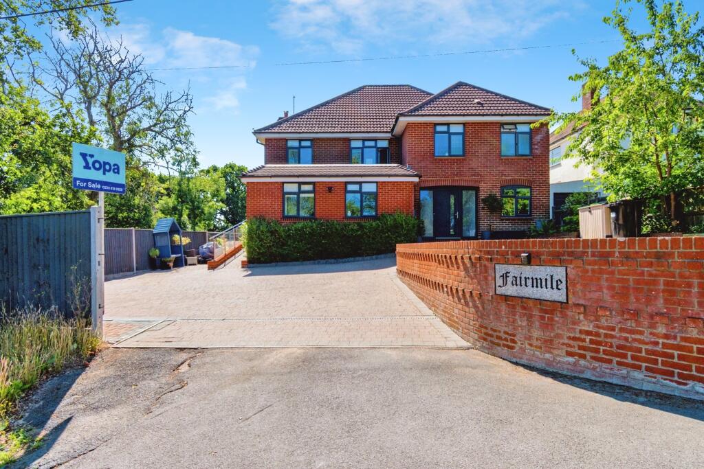 Main image of property: Blackfield Road, Southampton, SO45