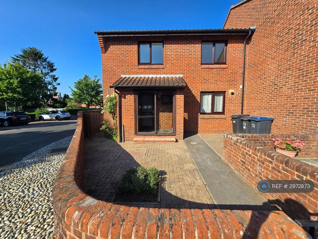 Main image of property: Hutchingsons Road, Croydon, CR0